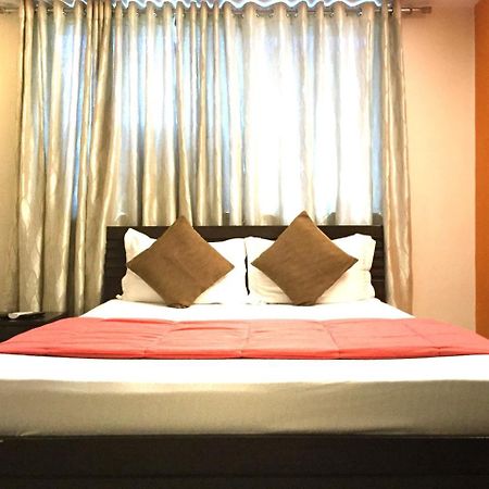 Arista Service Apartments Мумбаї Екстер'єр фото